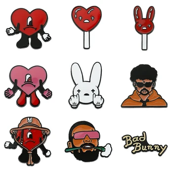 En-gros 10buc Bad Bunny Pin pentru Rucsac Accesorii Inima Rosie Email Insigne Moda Bijuterii Broșe Jacheta Denim Decor