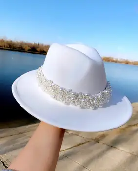 White hat fedora 2023 nouă pană de femei Fedora pălărie margine largă pălărie de soare de toamnă și de iarnă pentru femei vintage sălbatice jazz pălărie Sombrero